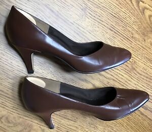 Vintage Women’s Brown High Heel Shoes 9M