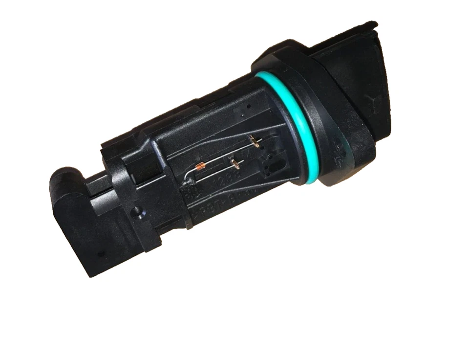 Capteur nu débitmètre BOSCH  370120 ALFA ROMEO  FIAT  HYUNDAI  KIA  LANCIA  OPEL - Photo 1/2