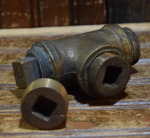 ALL BRASS 1-1/4" FIP PIPE TEE MIP PIPE PLUG 3/8" DRIVE MIP PLUG SQUARE 5PC LOT - Picture 1 of 16