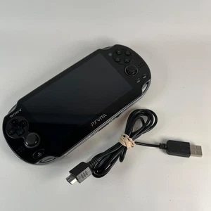 PlayStation PS VITA Konsole Wi-Fi Modell Crystal Black PCH-1004 ZA01 US HÄNDLER - Bild 1 von 9