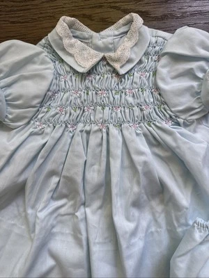 Vestido De Colección Polly Flinders Calado a Mano Azul Claro Bebé Niñas 18 Meses Usado en Excelente Condición D4 Foto 1 de 4