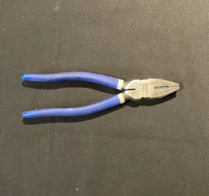7" Industrial Grade Linesman's Pliers,Side Cutters, Electrician,Williams PL-204C - Picture 1 of 1