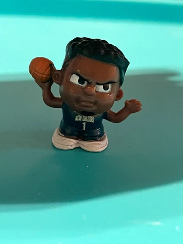 NBA Teenymates Zion Williamson Figurine/Collectible Cover