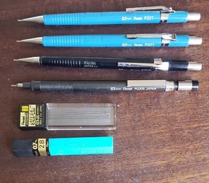 4 Lápices Pentel 2 P207 0,7 mm P205 0,5 mm PG305 0,5 mm 2 tubos de plomo P16 - Imagen 1 de 15