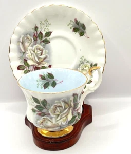 Vintage Royal Albert Big White Blush Roses Cup + Saucer - Picture 1 of 4