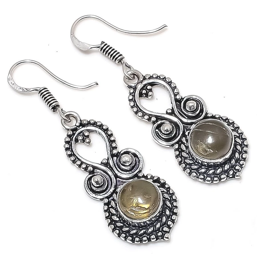 Pendiente de joyería de plata de ley 925 hecho a mano con piedras preciosas de labradorita tamaño 1,8" Foto 1 de 1