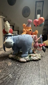 Simply Pooh Wishing You Birthday Merriment and Such Figurine - Winnie The Pooh - Bild 1 von 12