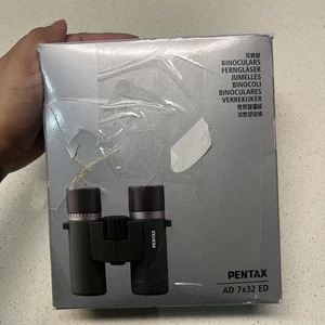 Pentax 7x32 AD Series ED Waterproof Roof Prism Binoculars with 7.8 Degree AOV - Picture 1 of 6