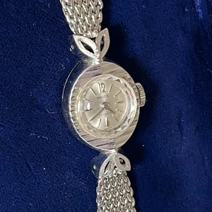 Reloj suizo de precisión verde oro blanco 14K para dama correa de malla con caja funciona - Imagen 1 de 12