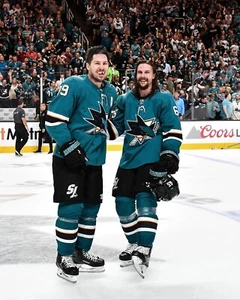 Logan Couture & Erik Karlsson Center Ice San Jose Sharks 8x10 NHL Hockey Foto - Bild 1 von 1