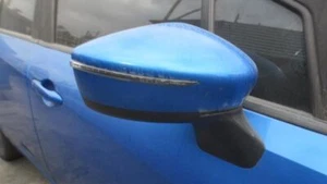 Espejo retrovisor lateral pasajero, con señal de giro SE ADAPTA A 20-24 VERSA 153619 - Imagen 1 de 12