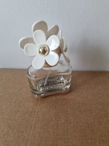 Marc Jacob’s Daisy 30ml Spray Perfume Bottle. EMPTY BOTTLE - Picture 1 of 4