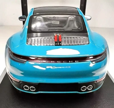1:18 Minichamps Porsche 911 Carrera 4S Coupe 2019 Miami Blue #1 of 333 - Image 1 of 4