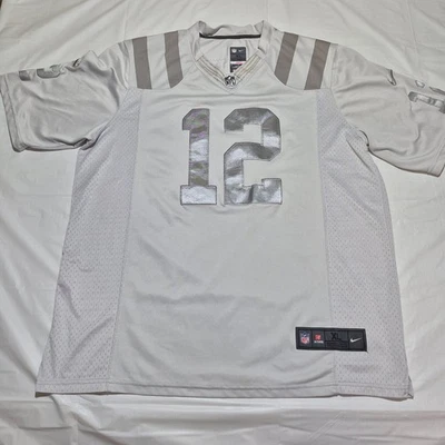 Camiseta Nike Andrew Luck #12 Indianapolis Colts prata costurada letras XL NFL - Imagem 1 de 4