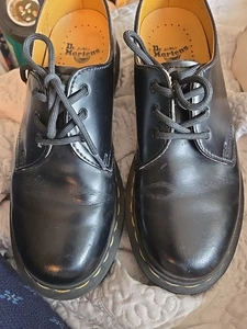 VINTAGE DR MARTENS SCHWARZE LEDER DAMEN OXFORDS GRÖSSE 7 HERGESTELLT IN ENGLAND - Bild 1 von 6