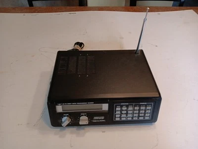 Realistic Pro-2021, AM/FM Direct Entry Programmable 200 Channel Scanner - Image 1 of 4