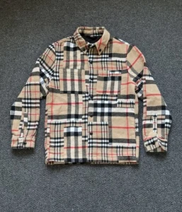 Sobrecamisa de gran tamaño con patrón de cuadros Burberry - Imagen 1 de 14
