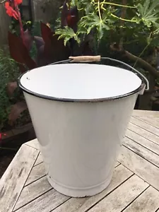 Vintage White Enamel Bucket Iron Planter Pot Tub Garden Antique - Picture 1 of 7