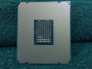 Intel Xeon E5-2695 V4  SR2J1  2.10GHz  CPU Processor - Picture 1 of 2