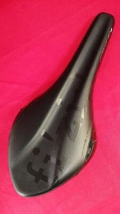 FIZIK saddle ARIONE Used - Picture 1 of 8