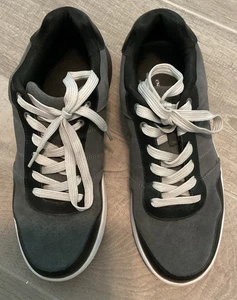Lands' End Herren Errand Runner Schnürschuhe Aktiv Turnschuhe US 10D Grau/Schwarz - Bild 1 von 6