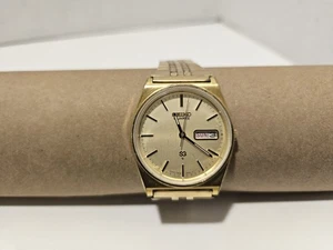 VTG Seiko SQ Watch Men 36mm Gold Dial Gold Tone Daydate Round 7546-9009 New Batt - Picture 1 of 11