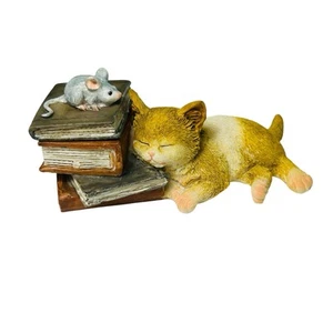 Cat Nap Trinket Box Kitten Sleeping Stack of Books Mouse Resin Vintage Reader - Picture 1 of 6