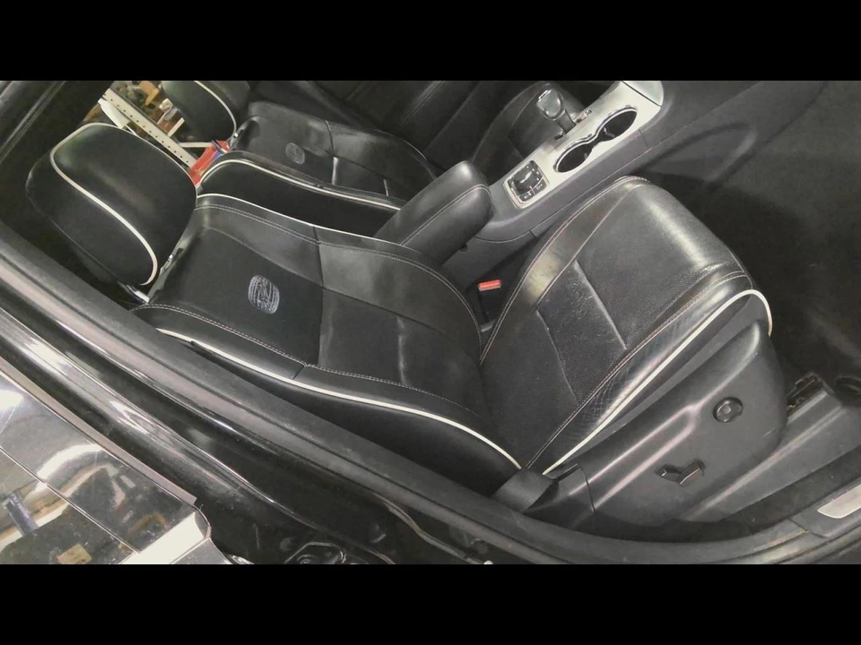 Passenger Front Seat Wk Body VIN E Or F Bucket Fits 14-22 GRAND CHEROKEE 674348 Foto 1 de 1