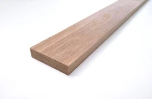 1 Holzleiste 1cm stark Eiche massiv. 8cm breite Schlagleisten, Kanthölzer. - Bild 1 von 3