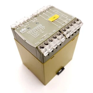 Pilz PNOZ 1 24 V AC 3S1O Safety Relay, Control: 24VAC 6VA, Contact: 230/240VAC - Picture 1 of 4