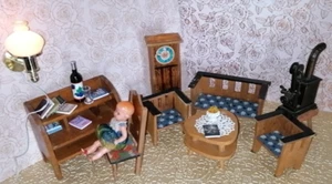 Puppenhaus Puppenstube Wohn-/Lesezimmermöbel + Zubehör Vintage  (Pos.18.) - Bild 1 von 17