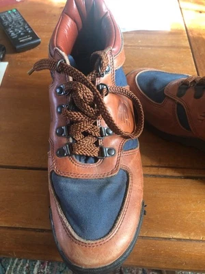 Botas de senderismo para mujer de New Balance, talla 9B marrón, ribete negro, botín Foto 1 de 4