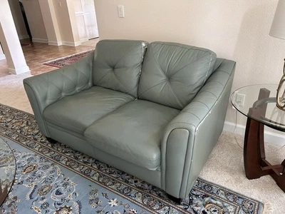 Sofá y Love Seat en buen estado Foto 1 de 3