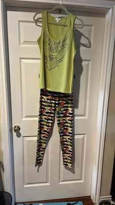 Women’s Leggings & Tank Top - Image 1 of 4