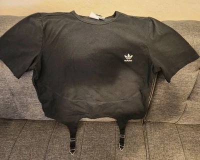 Adidas Top Size XL Black Cropped - Image 1 of 4