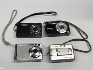 Lot of 4 Cameras Kodak Differents Models and Brands - Picture 1 of 12