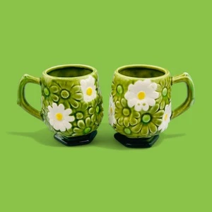 Vintage Fred Roberts Co. Green Daisy Earthenware Mug - Picture 1 of 11