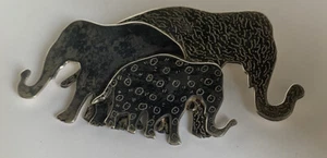 Vintage Iriniri Signed Elephant Family Sterling Silver Brooch Pin Jewelry - Picture 1 of 3