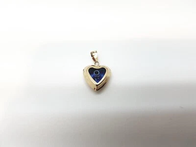 Pendentif Coeur en or jaune 18 carats serti d'une pierre bleue 1,19g 1,1cm 160€ - Photo 1/3