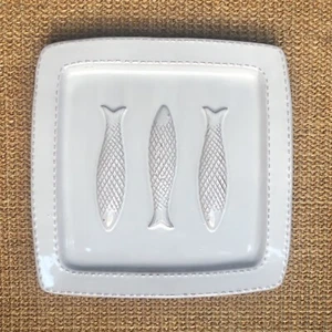 Mud Pie White Terracotta Clay Square Dish Plate 8" Raised 3D Fish Coastal Decor - Picture 1 of 6