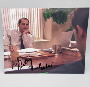 FOTO FIRMADA 8X10 DE ANDY BUCKLEY "DAVID WALLACE" CERTIFICADO DE AUTENTICIDAD DE LA OFICINA - Imagen 1 de 3