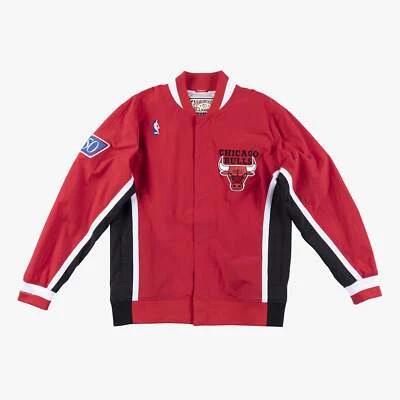 CHAQUETA DE CALENTAMIENTO AUTÉNTICA BULLS 96 MITCHELL & NESS NBA PARA HOMBRE Foto 1 de 2