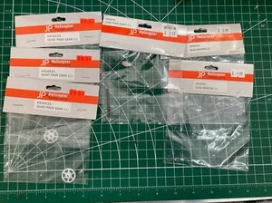 Lotto 72 Ingranaggi Principali Twister Quad 6706035 X 3 6606030 Cuscinetto X2 6606045 Albero X1 - Foto 1 di 4