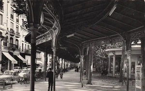 3 VICHY GALERIE DU PARC DU CASINO - Bild 1 von 2