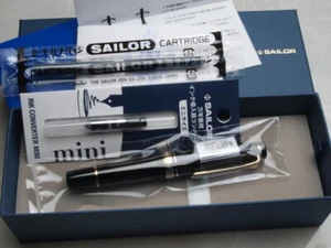 Japanese Sailor Professional Gear Slim Mini / MF-nib 11-1303-320 with Converter - Picture 1 of 11