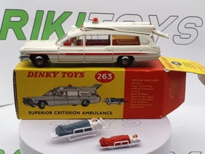 Superior Ambulance Dinky Toys 1/43 With Box - Picture 1 of 10