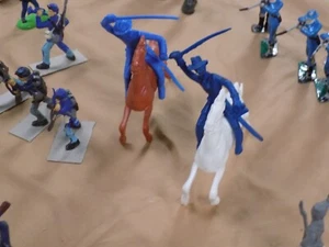 2 70mm Timmee CW Union Cavalry Soldiers on MpC Horses 1/32nd   (June. Listing) - Picture 1 of 6