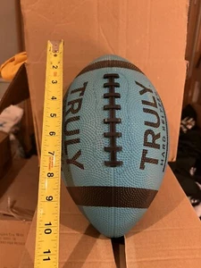 Fútbol Truly Hard Seltzer nuevo 11 pulgadas - Imagen 1 de 3