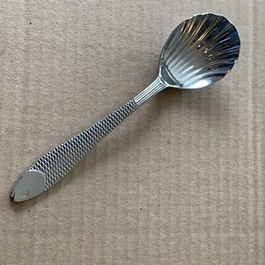 Gorham 1 Fish Out of Water Stainless Sugar Shell Spoon 18/10 Glossy Flatware - Picture 1 of 4