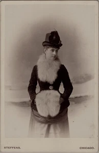 Absoluley Beautiful Victorian Woman with Furs Cabinet Photo 1870s Chicago - Picture 1 of 5
